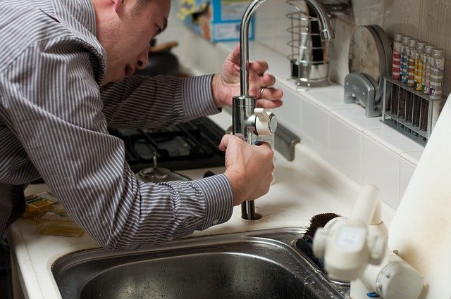 3 Ways A Plumber In Tarneit Can Upscale Your Bathroom Quality